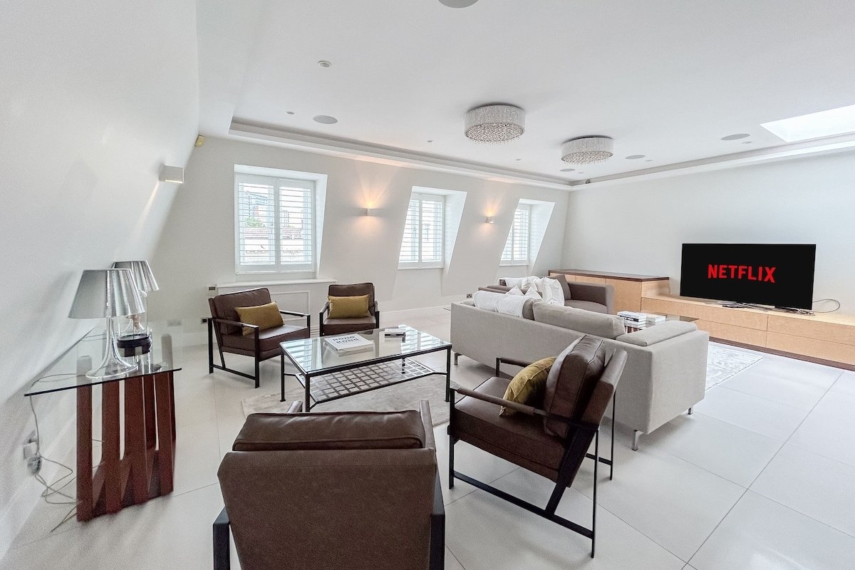 £4.5m Elegant Penthouse Apartment in Prime London gallery image 4