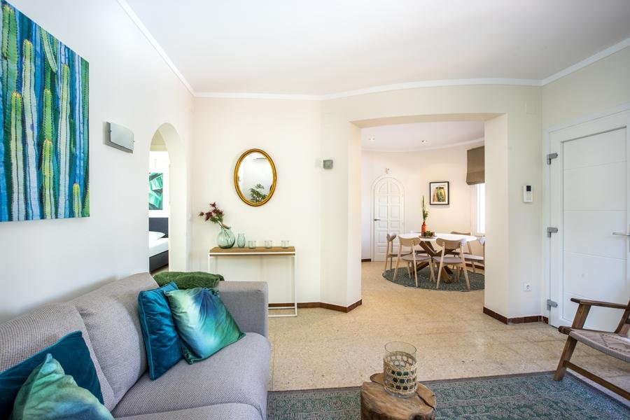 Villa on the canal with 3 bedrooms, swimming pool gallery image 5