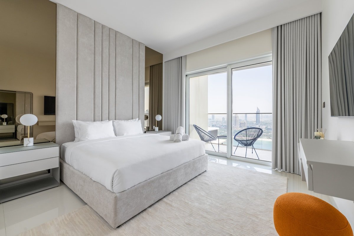 Designer 2-BR | Sea View | Grand Bleu by Elie Saab gallery image 2