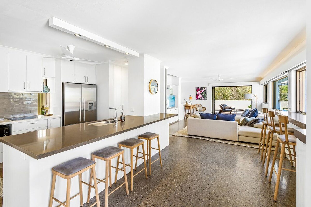 Salt~Luxury~Location gallery image 5