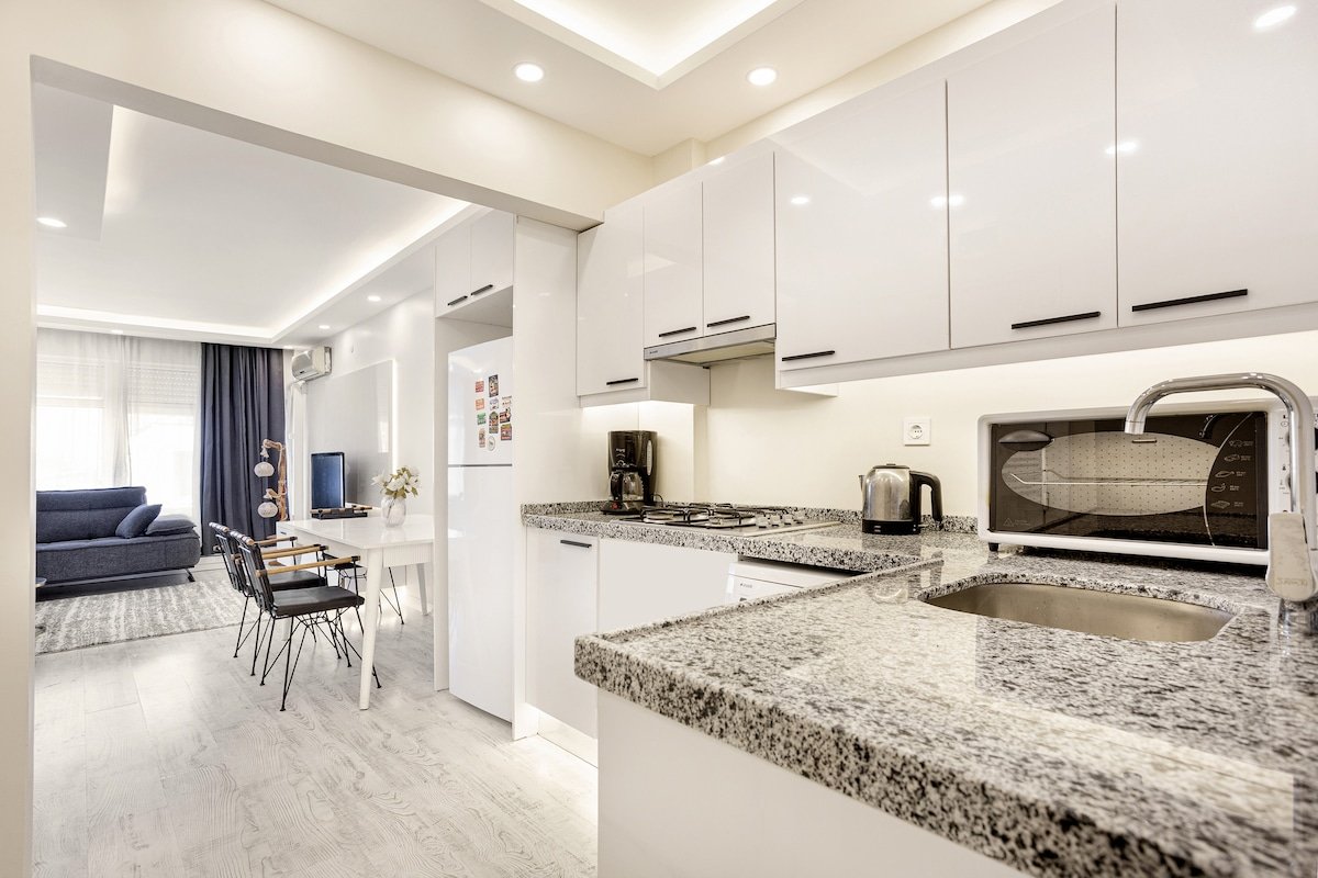 City View & Cozy Modern 4BD-2BA/1 Min.Sisli Mosque gallery image 4