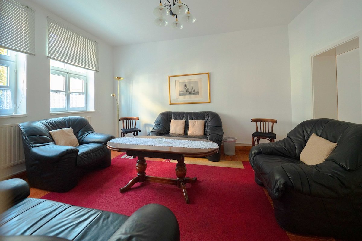 Lovely Frame House for Bigger Group gallery image 5