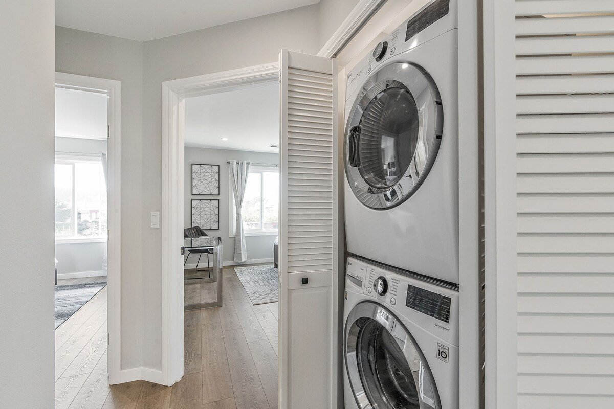 Luxury4br/3ba Kitchen/Parking/Laundry/Near SFO gallery image 5