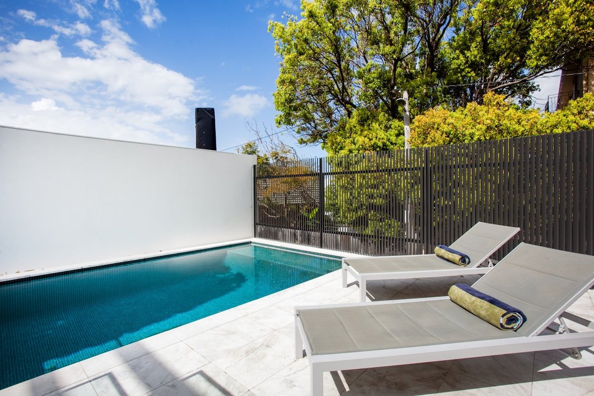 Bronte Beach Family Retreat with Pool gallery image 5