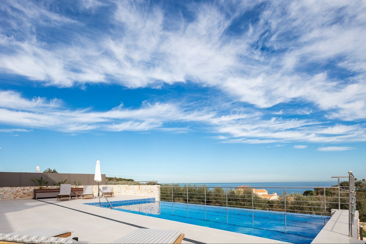 Nemea – Sea view, 1km to beach, private pool! gallery image 2