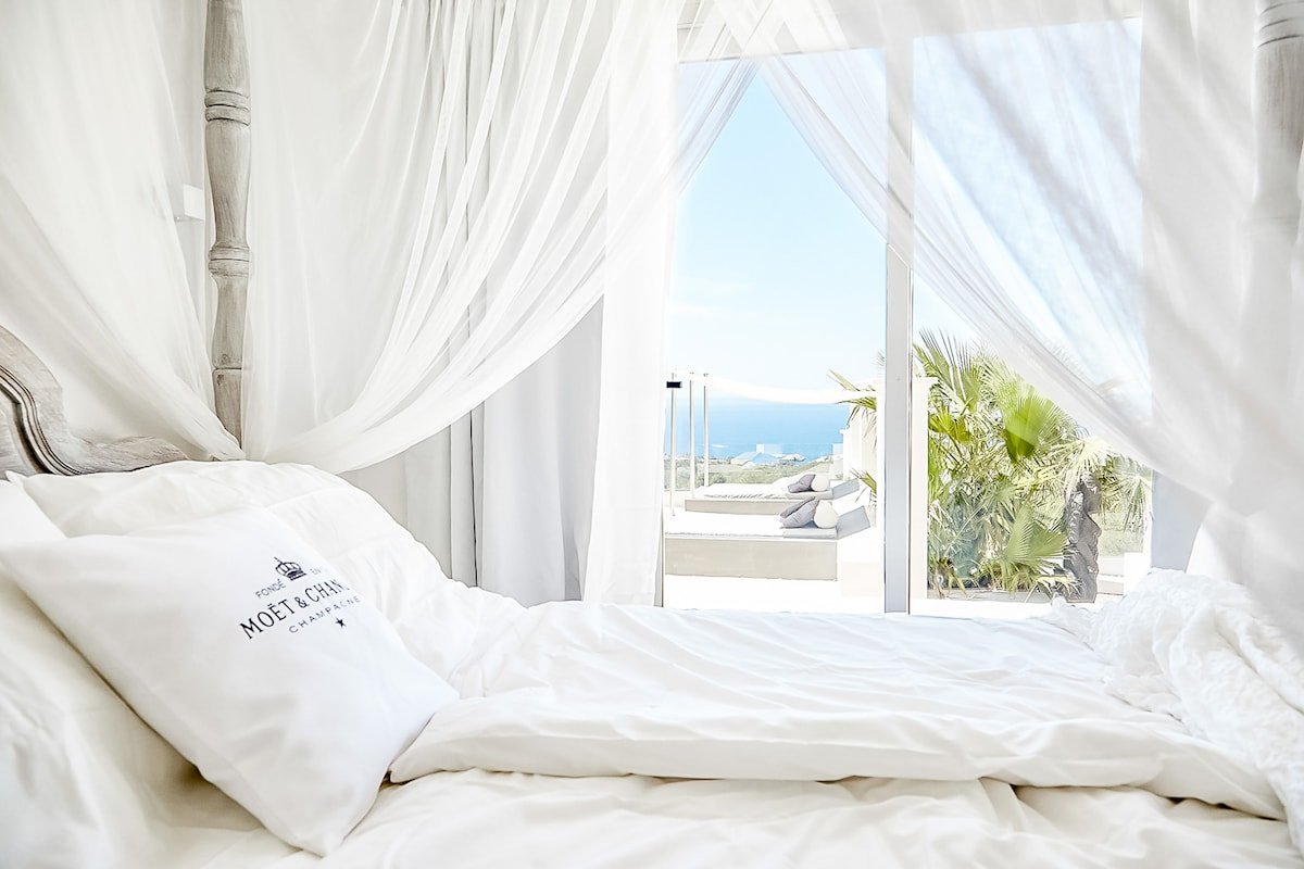 Sea views Es Vedrà- Sunset- 2 Pools- Privacy gallery image 5