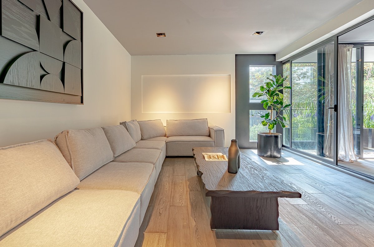 Minimal Zen PH | Iconic Terrace Steps from Masaryk gallery image 3