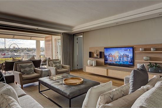 Photo 3 of Penrith 004 accommodation in V&A Waterfront, Cape Town with 3 bedrooms and 3 bathrooms