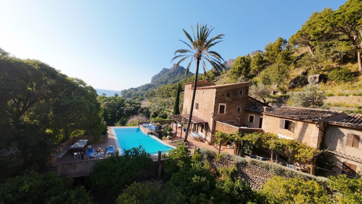 Finca Can Lleig with superb views gallery image 2