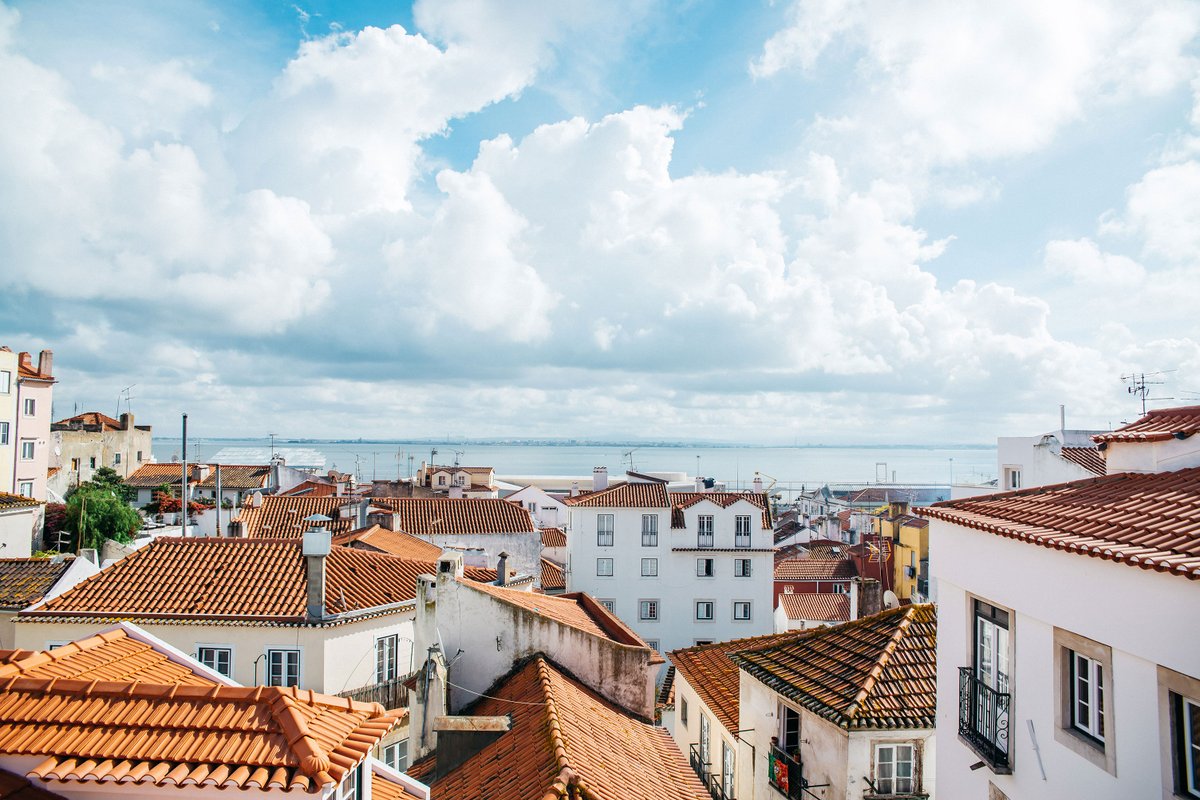 River view Portuguese Soul w/terrace Alfama 7p