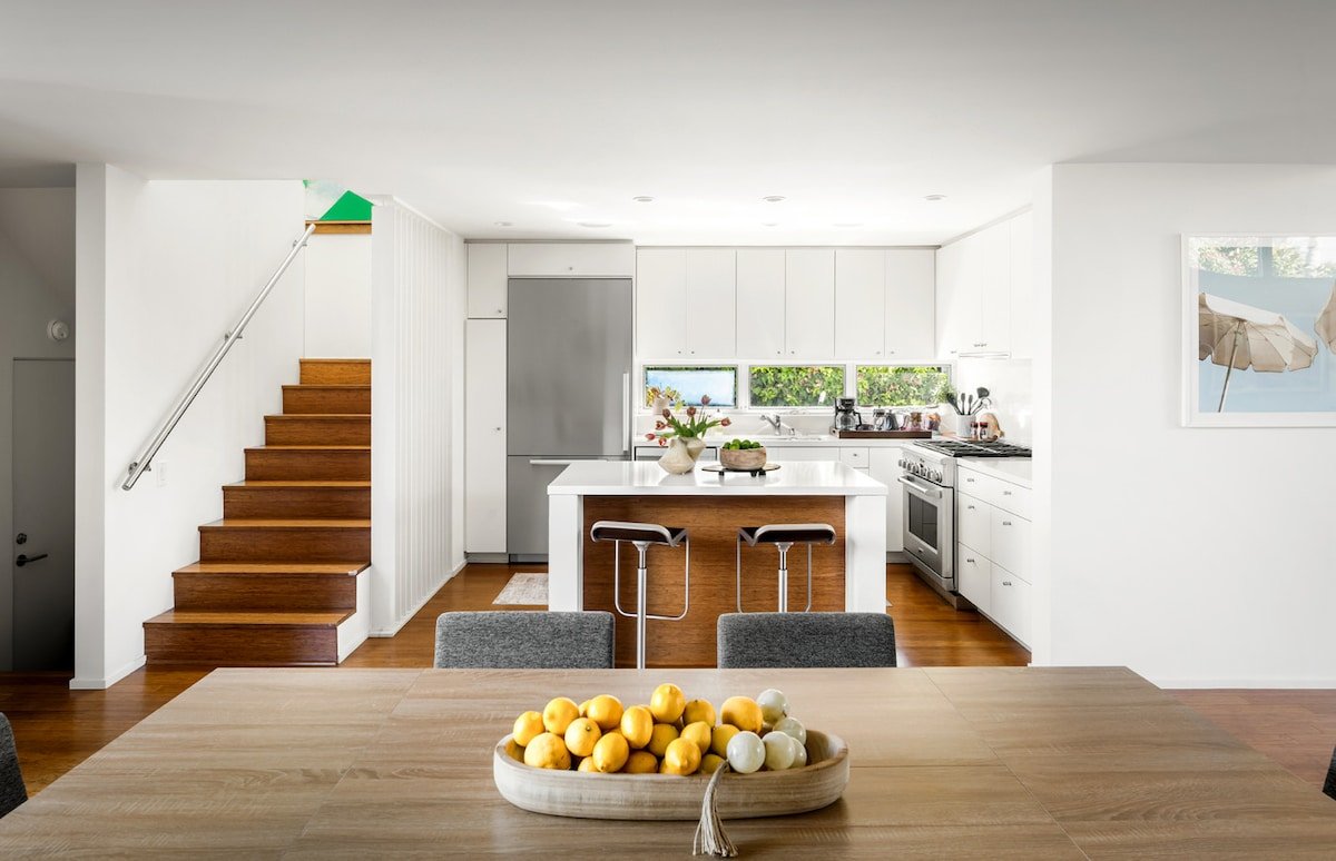 Venice Walk Street Retreat | Jacuzzi & Lemon Tree gallery image 4