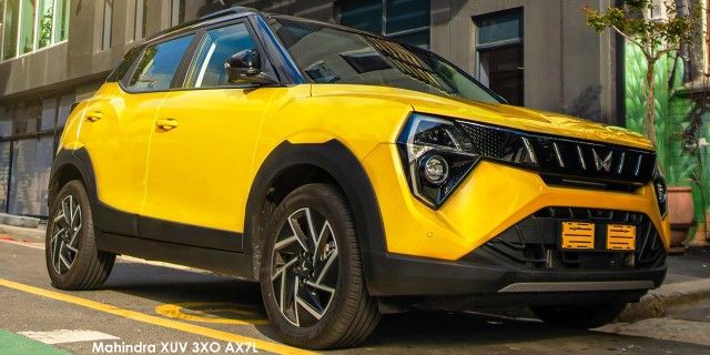 MAHINDRA XUV3XO 1.2T AX7L A/T - 6 