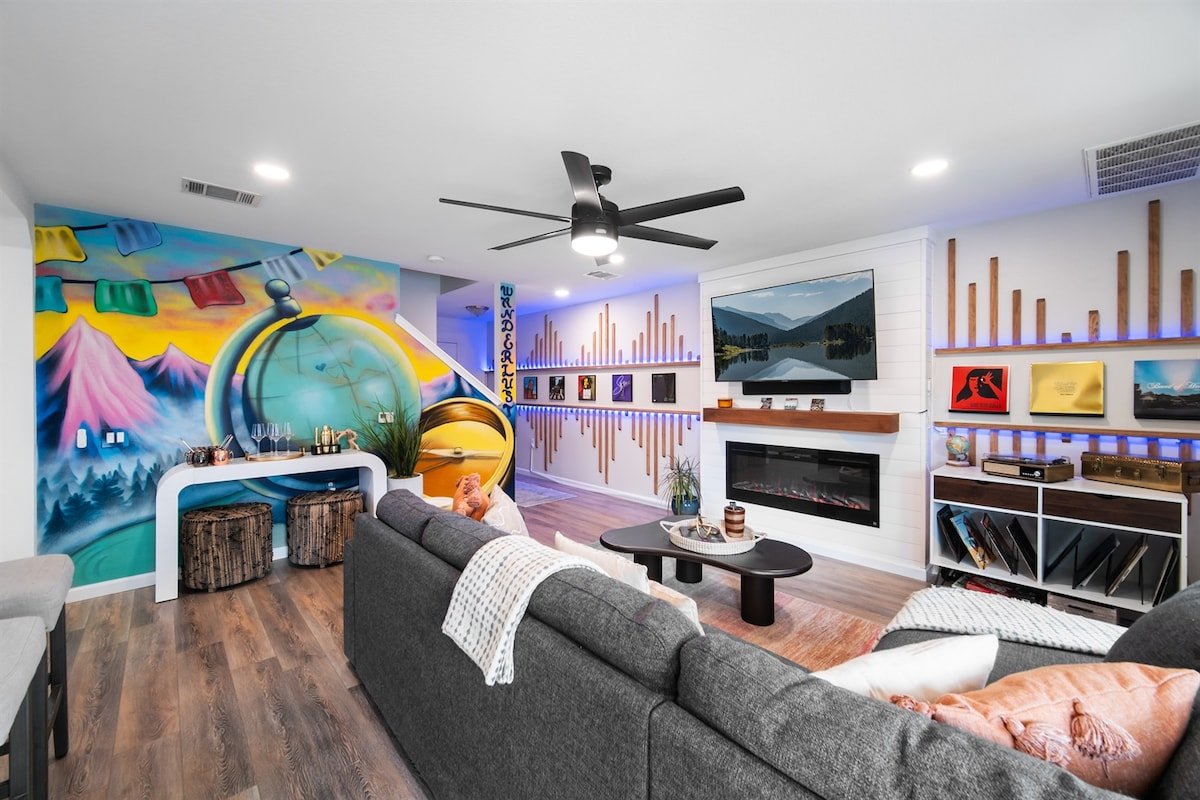 Luxury Pool & Spa Oasis | 5mi to Downtown ATX gallery image 3