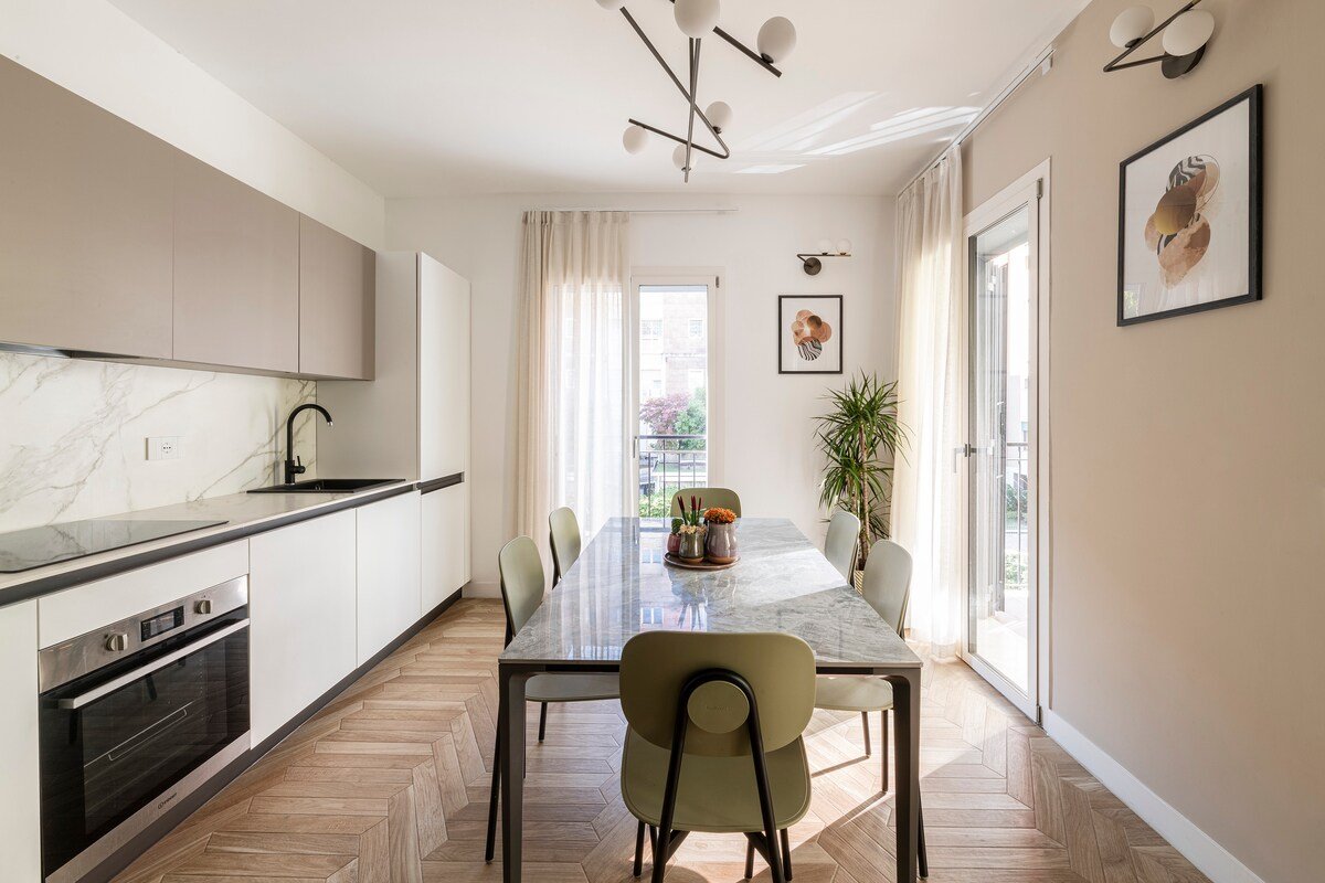 Modigliani Golden House gallery image 4