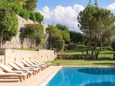 Malvazia Grand Estate, 4acre Private Land & Pool