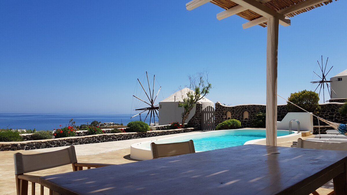 Blue Windmill Villa with Private Heated Pool gallery image 3