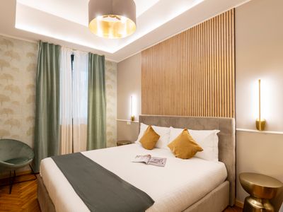 New & Chic 2 Bedroom Apartment – Duomo – 4 Guests