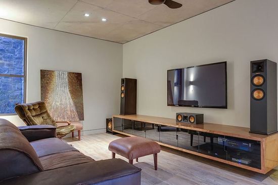 Photo 3 of Breathe Villa accommodation in Camps Bay, Cape Town with 5 bedrooms and 4 bathrooms