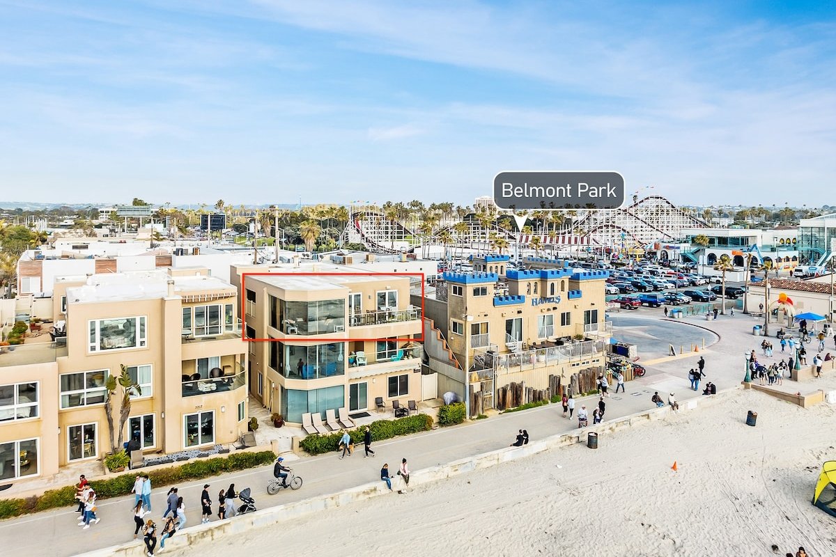 Oceanfront Penthouse: Luxury Views, A/C & Parking! gallery image 4