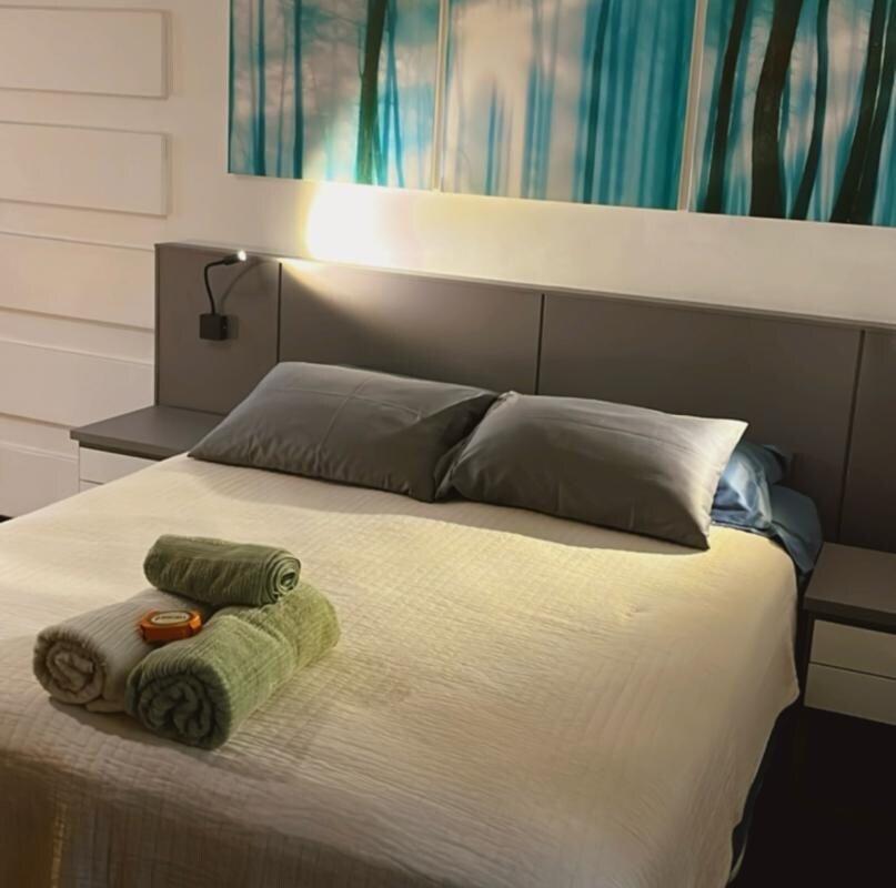 Leblon, 200m da praia, 100m da Lagoa. gallery image 4