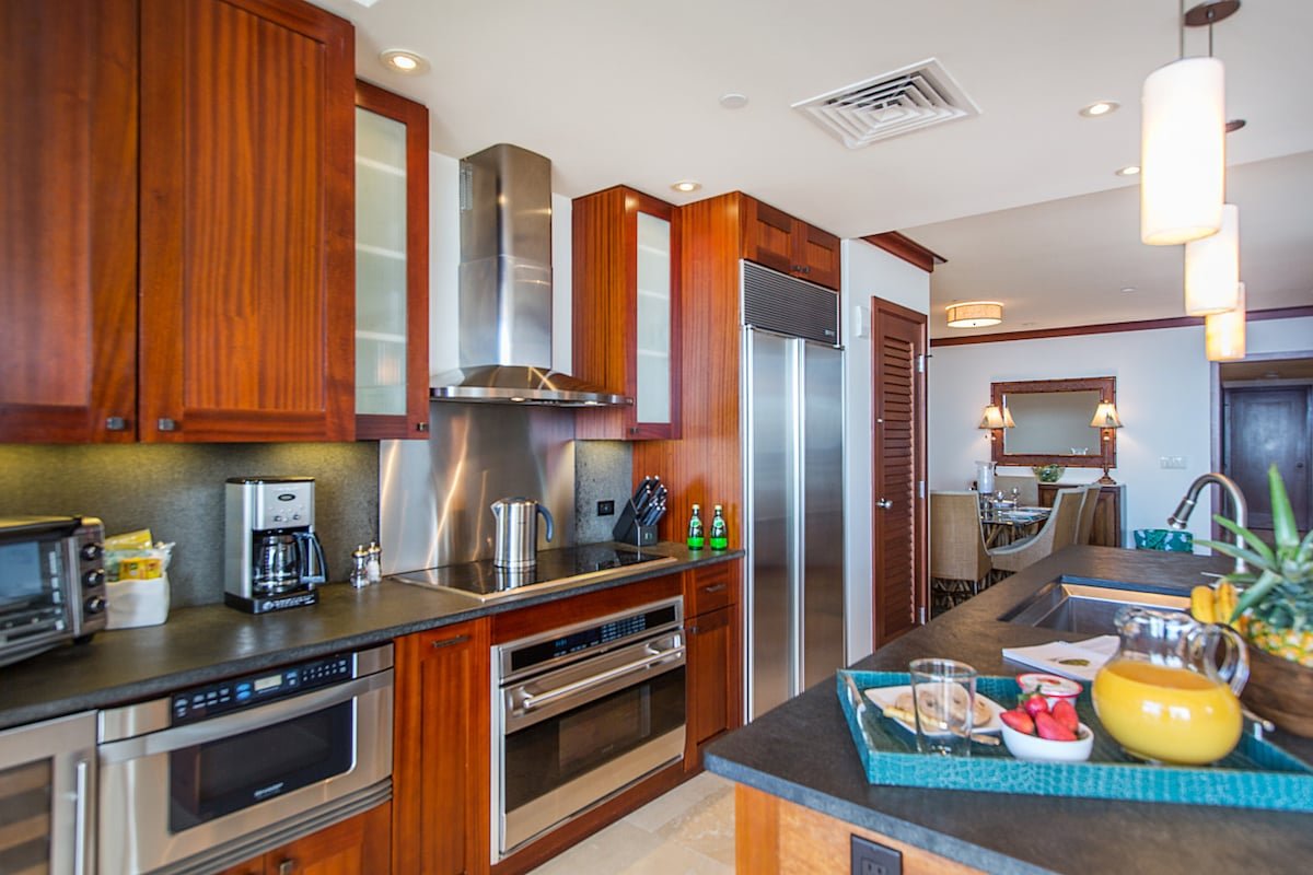 Penthouse with Stunning Ocean views 3 Bedrooms gallery image 4