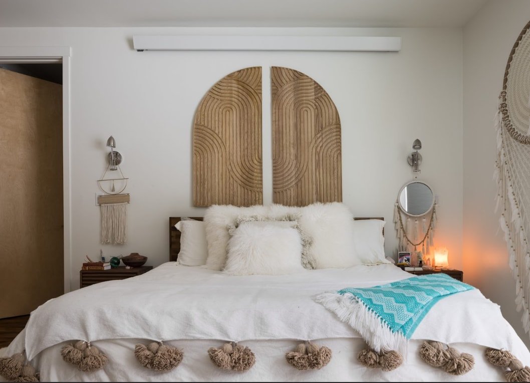 Luxury Modern Floating in trees gallery image 2