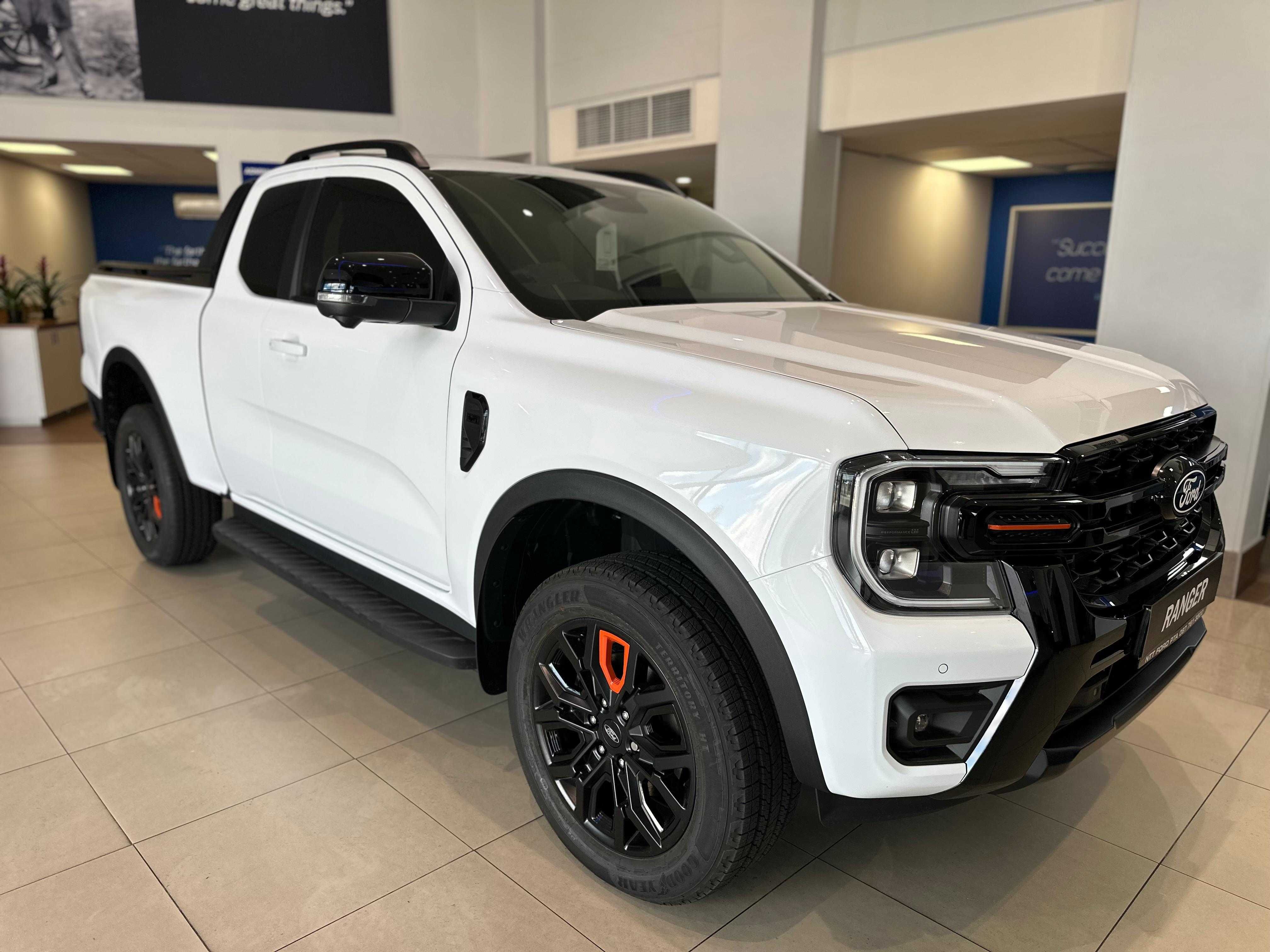 FORD RANGER 3.0D V6 WILDTRAK A T 4X4 SUPER CAB P U for Sale in South Africa