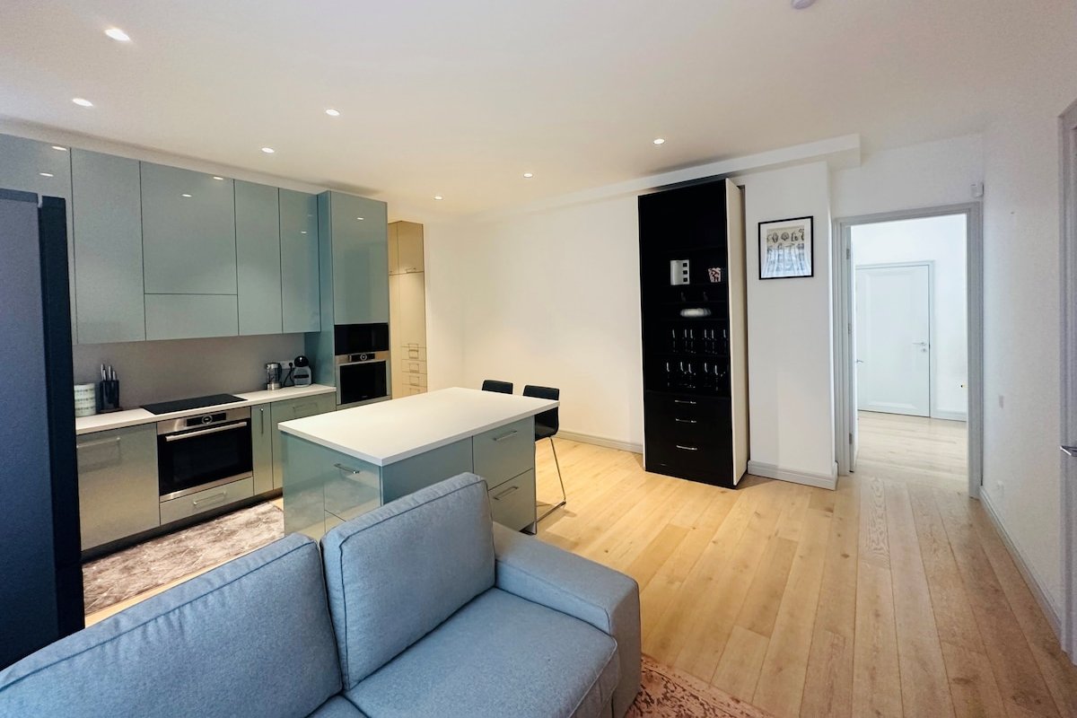 Modern central flat in Riga gallery image 3