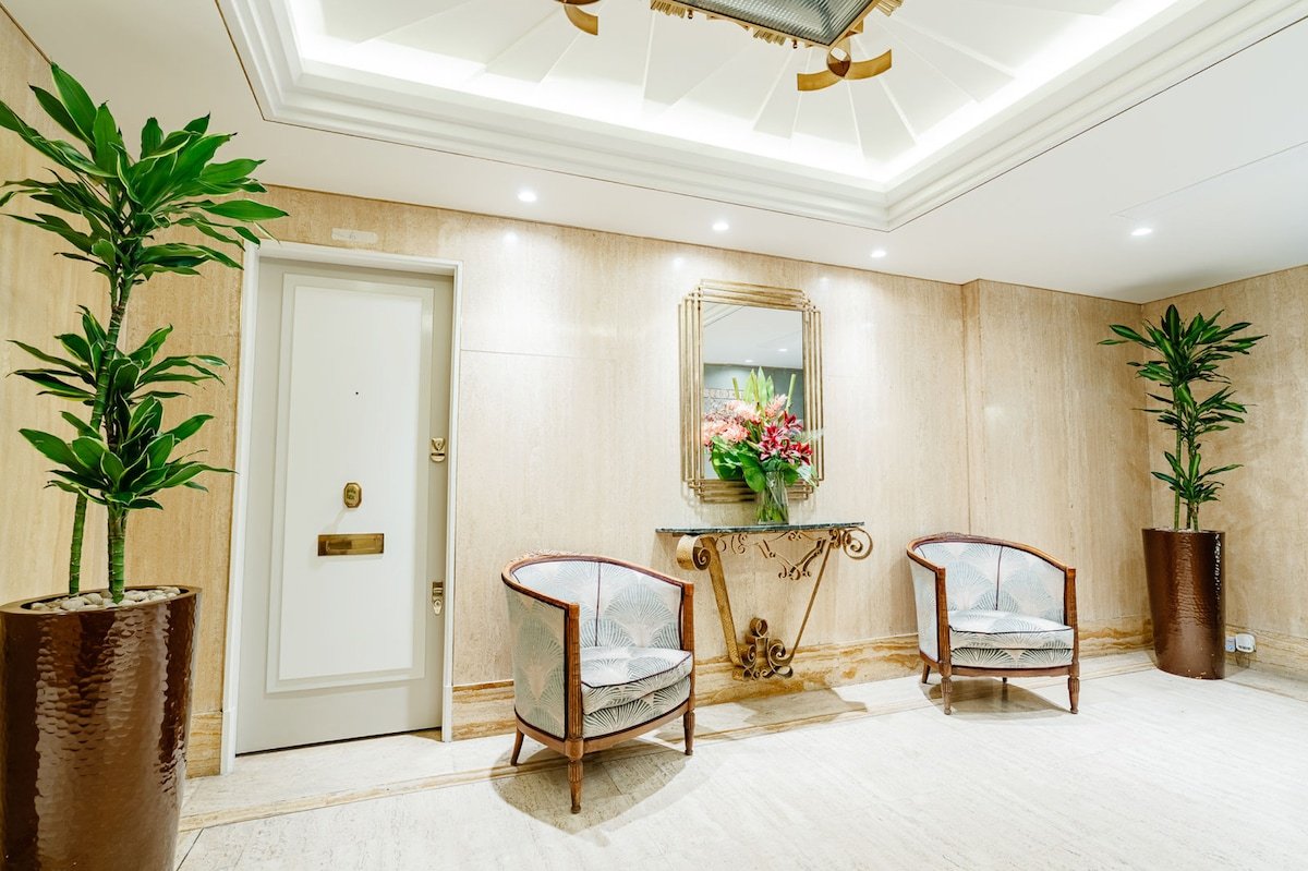 Luxury 3-Bed Apartment | Park Lane gallery image 4