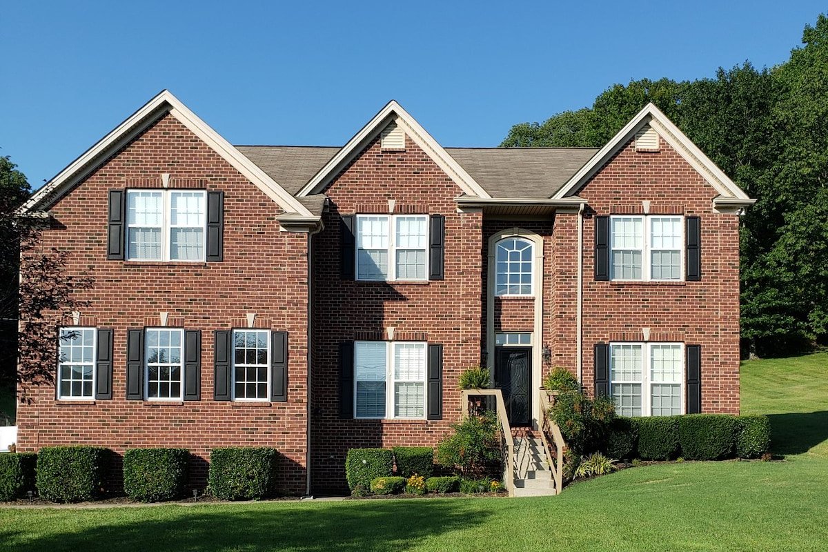 Home Away from Home (w/Theater Room, Pool & Spa) gallery image 2