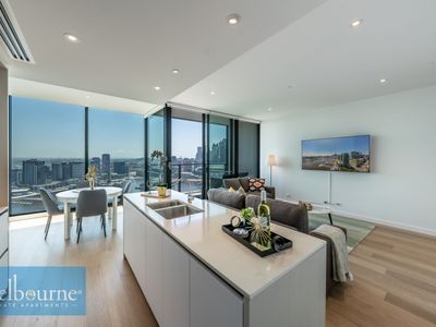 Top Floor 2 BRApt / 2 Lvls Sub Pent Harbour Views