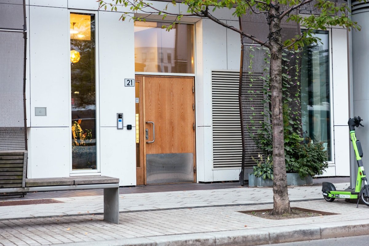 Spacious modern 2BR apt at Central OSLO Barcode gallery image 4