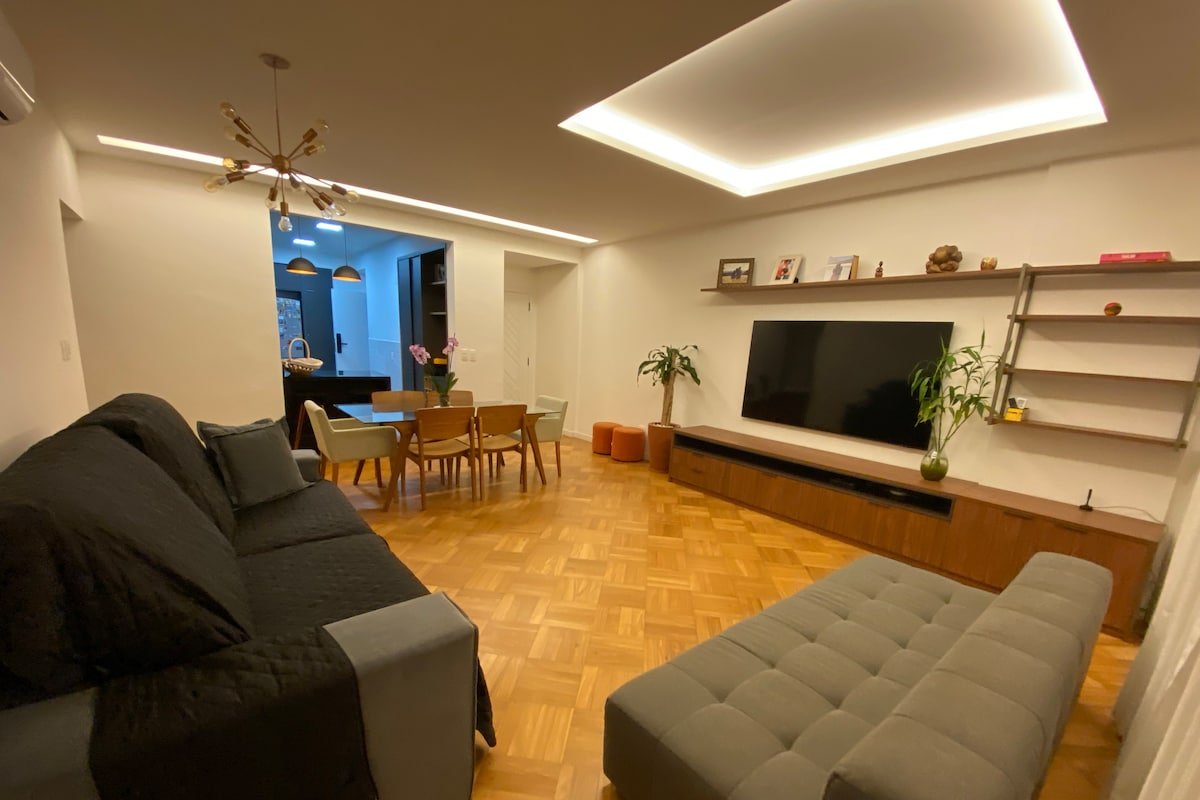 2 quadras da praia Leblon,excelente para famílias gallery image 3