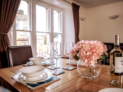 Fantastic 4 bedroom apartment with parking