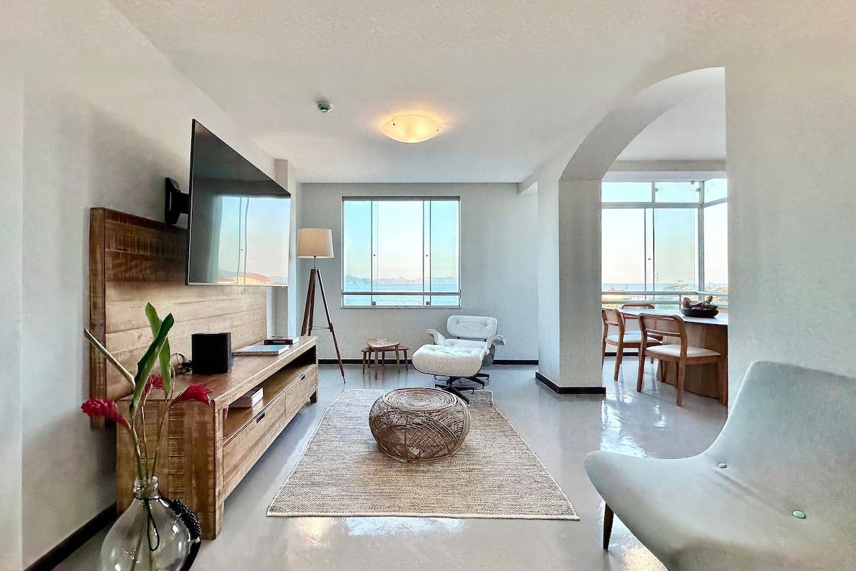 Sea-view Apartment at Posto 6 in Copacabana gallery image 5