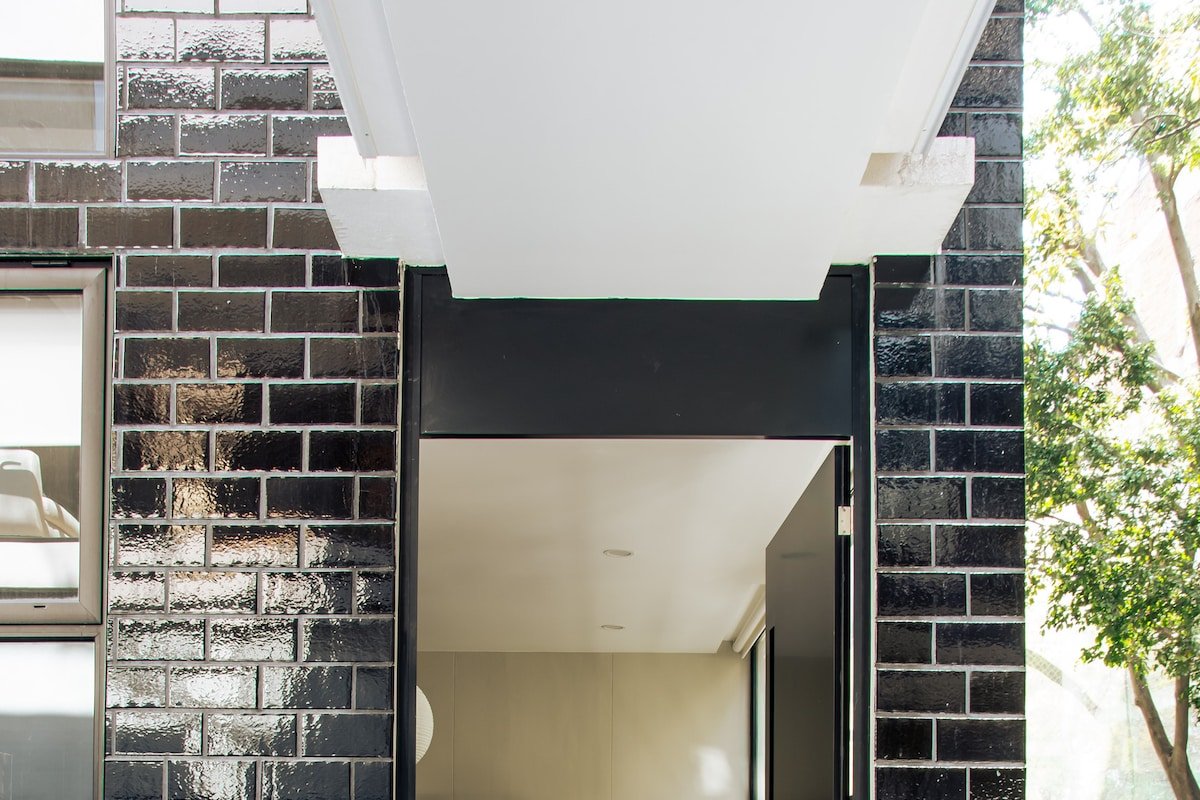 3BR Beautiful Apartment with Great Light gallery image 4