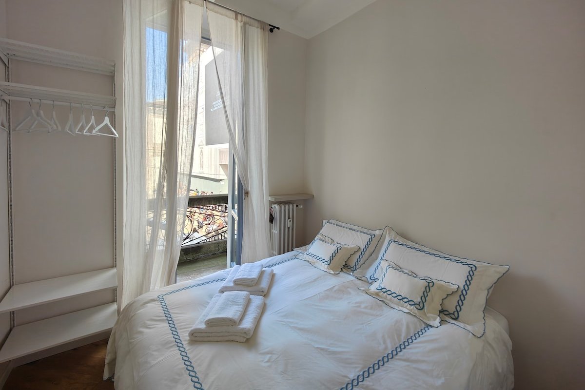 Duomo – Sant’Alessandro 3 luxury terrace gallery image 5