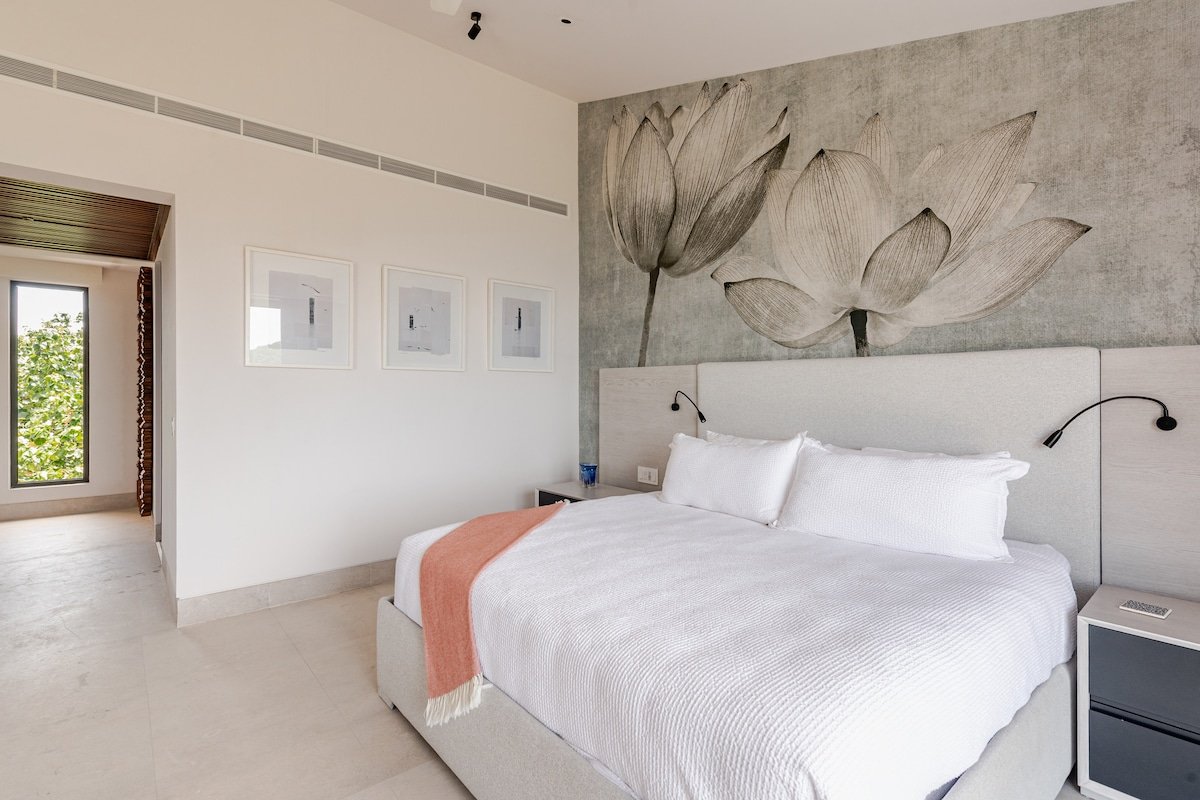 Iyari Estates Luxury Villa With Views and Pool gallery image 3