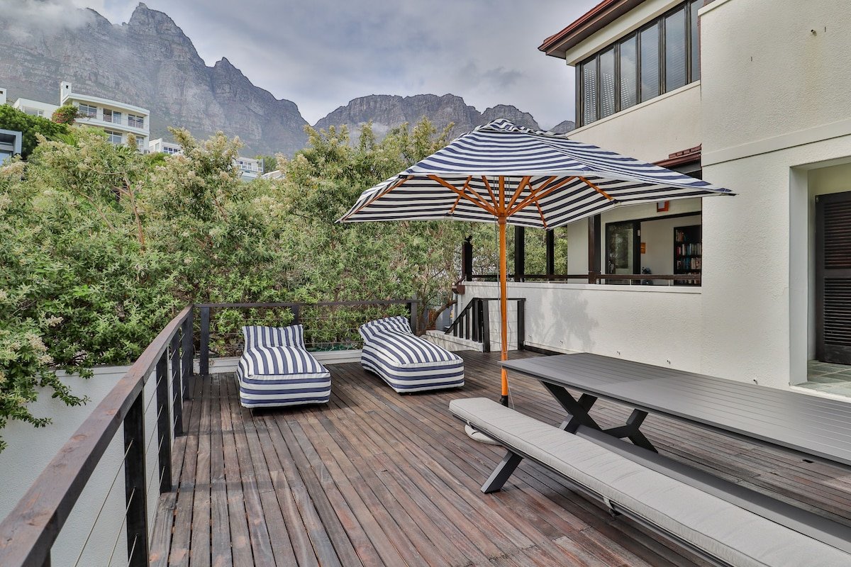 Gorgeous 4 bed Beach House – 3min walk to beach gallery image 5