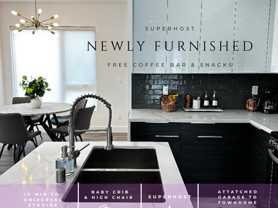 Hollywood Universal Studios Gem! + 2 Car Garage