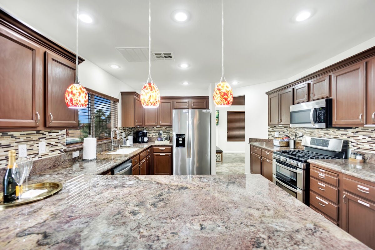 Luxe Oasis: Pool & Hot Tub Backyard, Games & Views gallery image 4