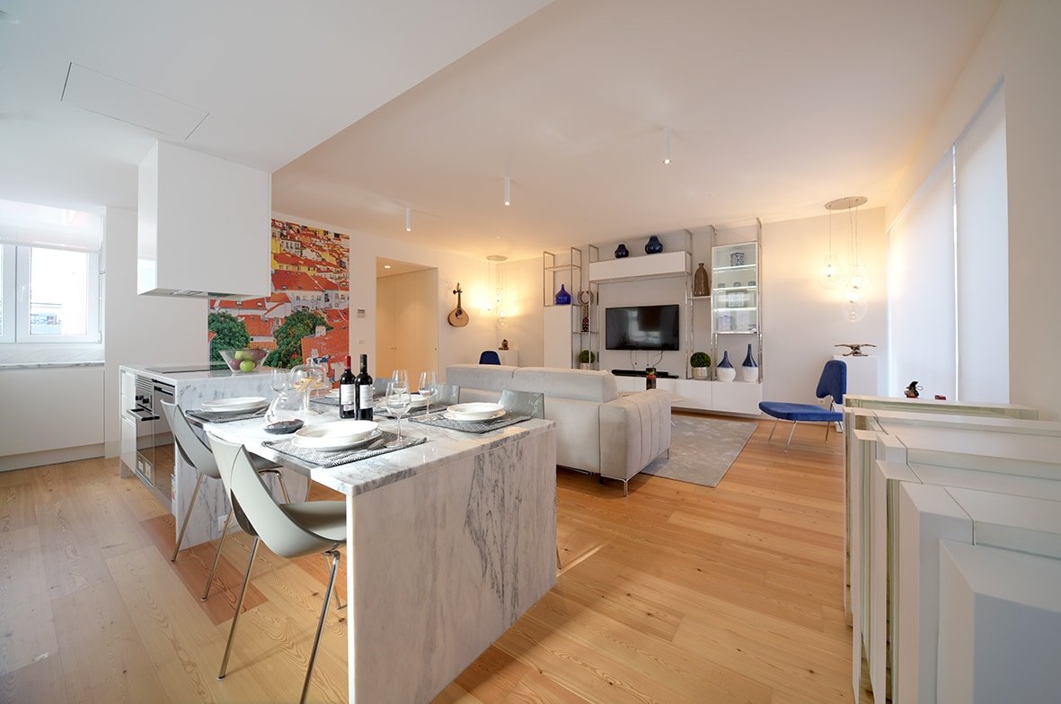 Central Luxury Apartment with terrace and jacuzzi gallery image 4