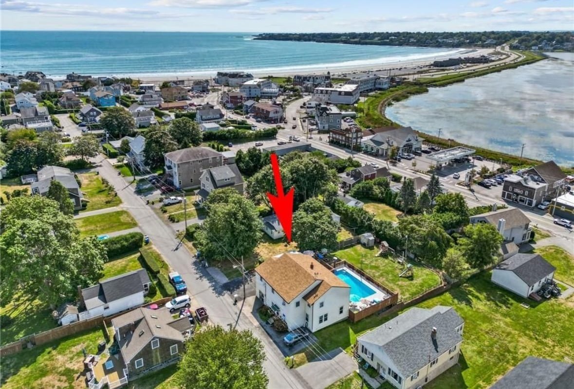 Beach House with Pool & Hot Tub 9 Bed 6 Bath gallery image 2