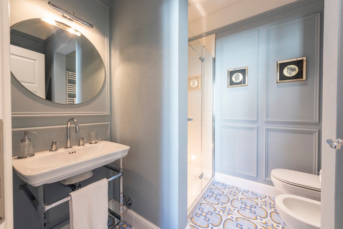 Dimora San Frediano, Oltrarno’s jewel with patio gallery image 4