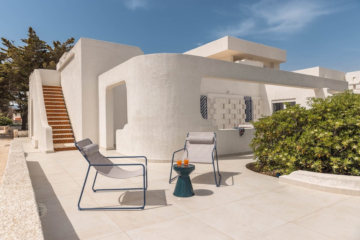 Comfortable villa just on the beach, 4 bedrooms gallery image 3