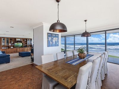 Iluka, magnificent East Beach views
