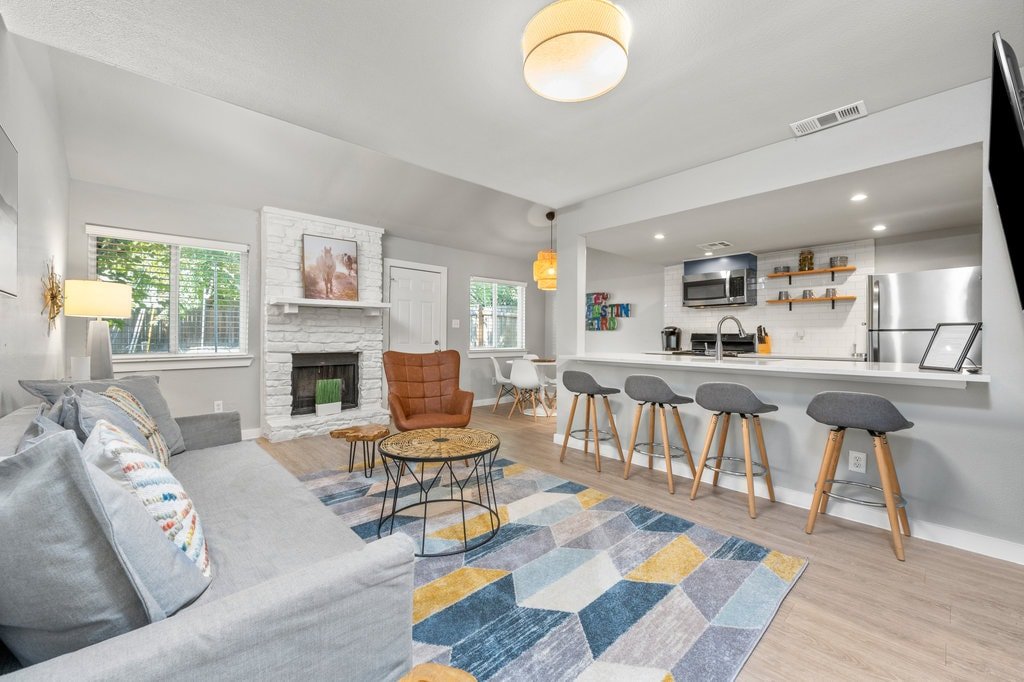 Great for Groups-2 Homes | Near Downtown gallery image 2