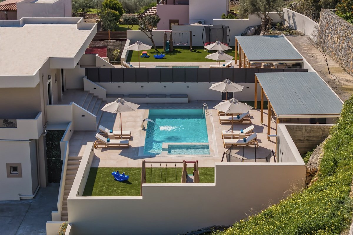 Elysian Villas – With 2 Private Pools gallery image 4