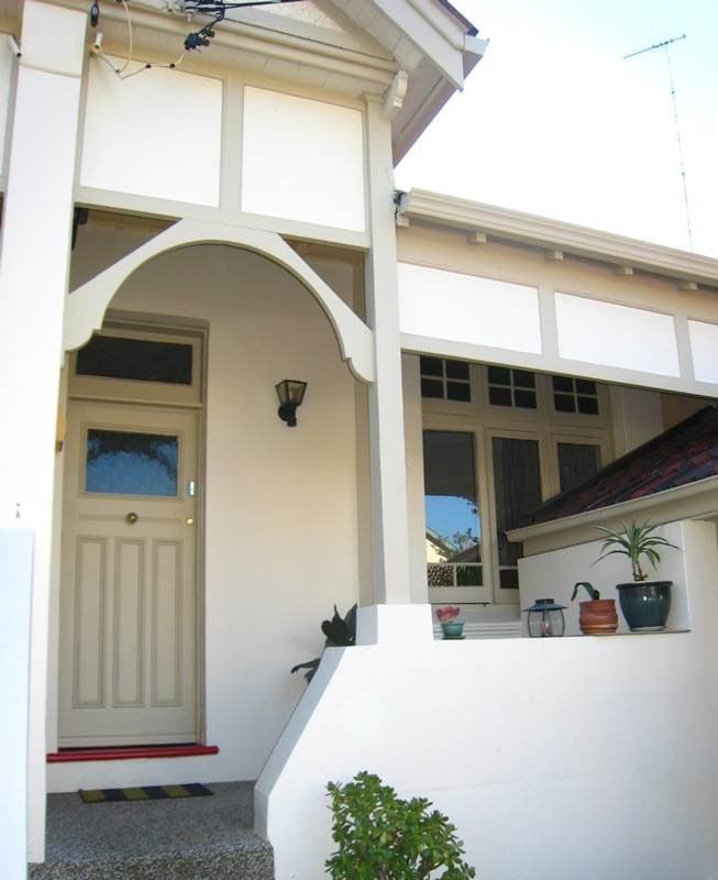 Surf house, 4 min walk to beach, Coogee, Sydney gallery image 4