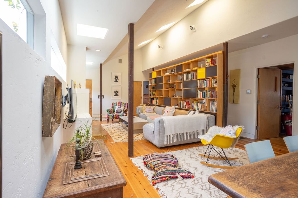 Colorful Midcentury inspired Venice Beach House